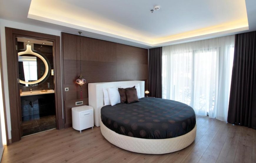 DORA HOTEL