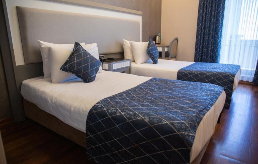 NOVA PLAZA PARK HOTEL