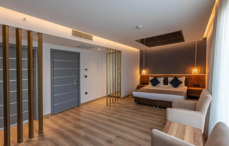 NOVA PLAZA CRYSTAL HOTEL