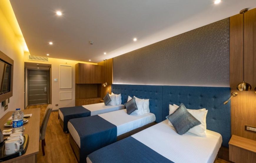 NOVA PLAZA CRYSTAL HOTEL