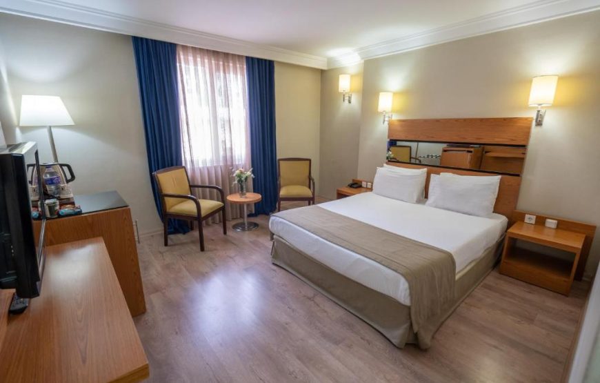 GREEN PARK HOTEL