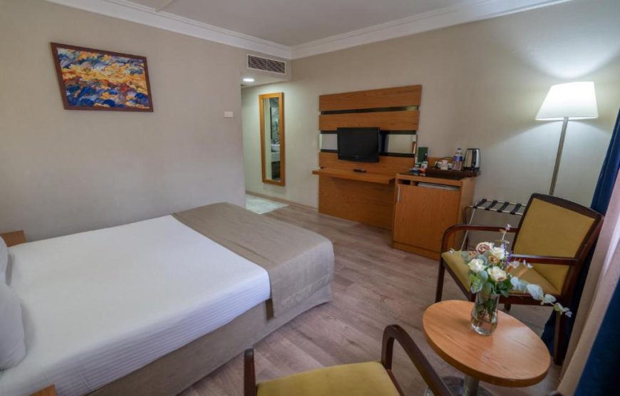 GREEN PARK HOTEL