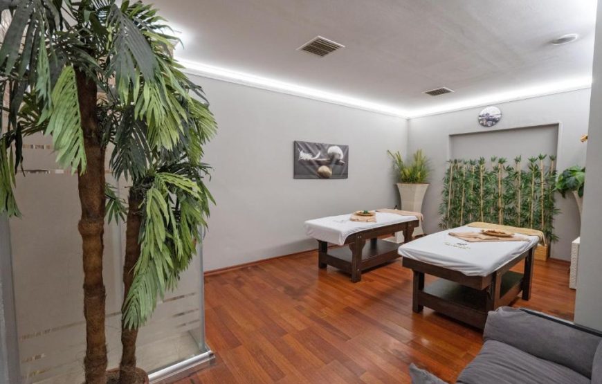 GREEN PARK HOTEL