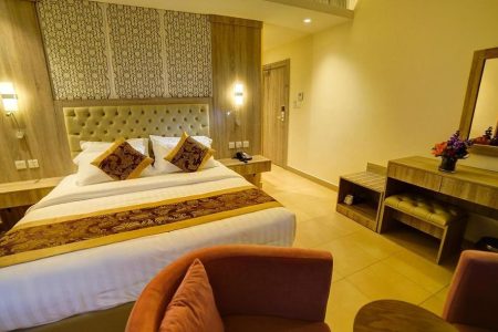 DE LARA HOTEL