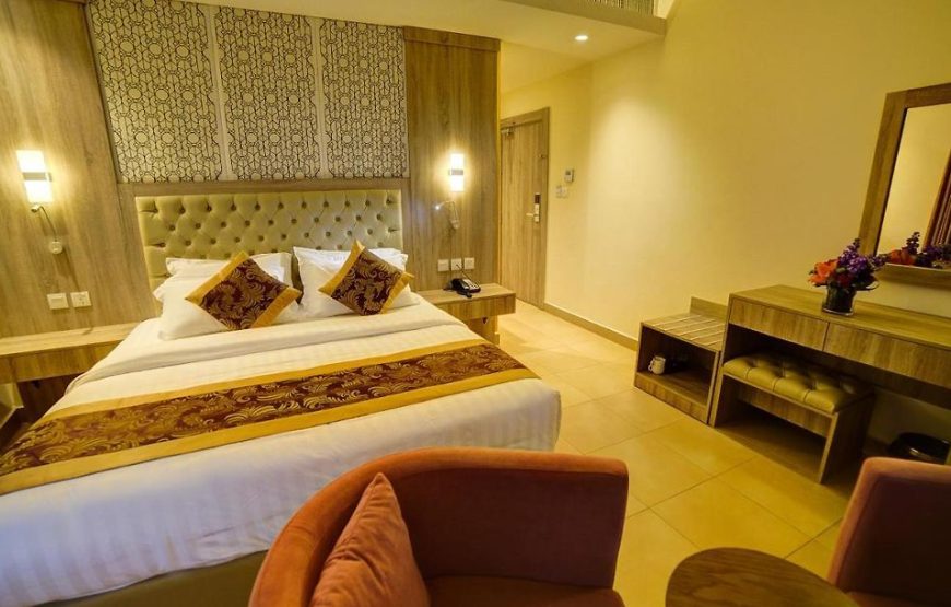 DE LARA HOTEL